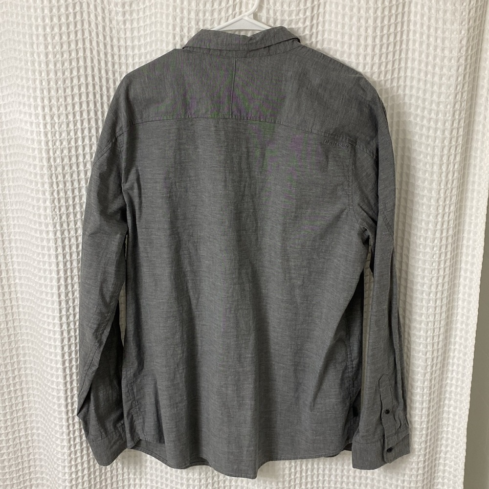 Mens Oakley Button Down with Pocket - Size XL - Picture 5 of 9